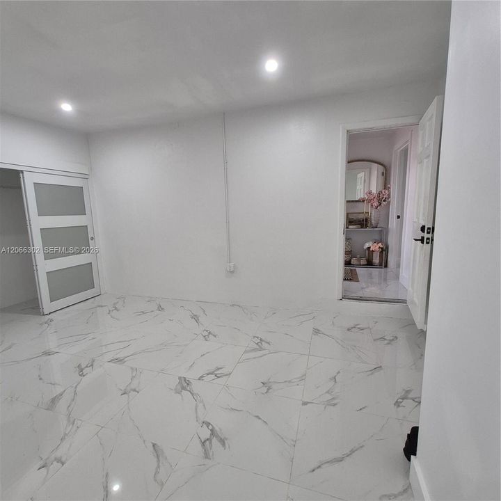 En Renta: $1,500 (0 camas, 1 baños, 0 Pies cuadrados)