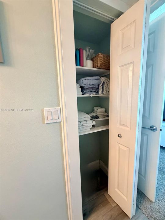 En Venta: $250,000 (2 camas, 2 baños, 1095 Pies cuadrados)