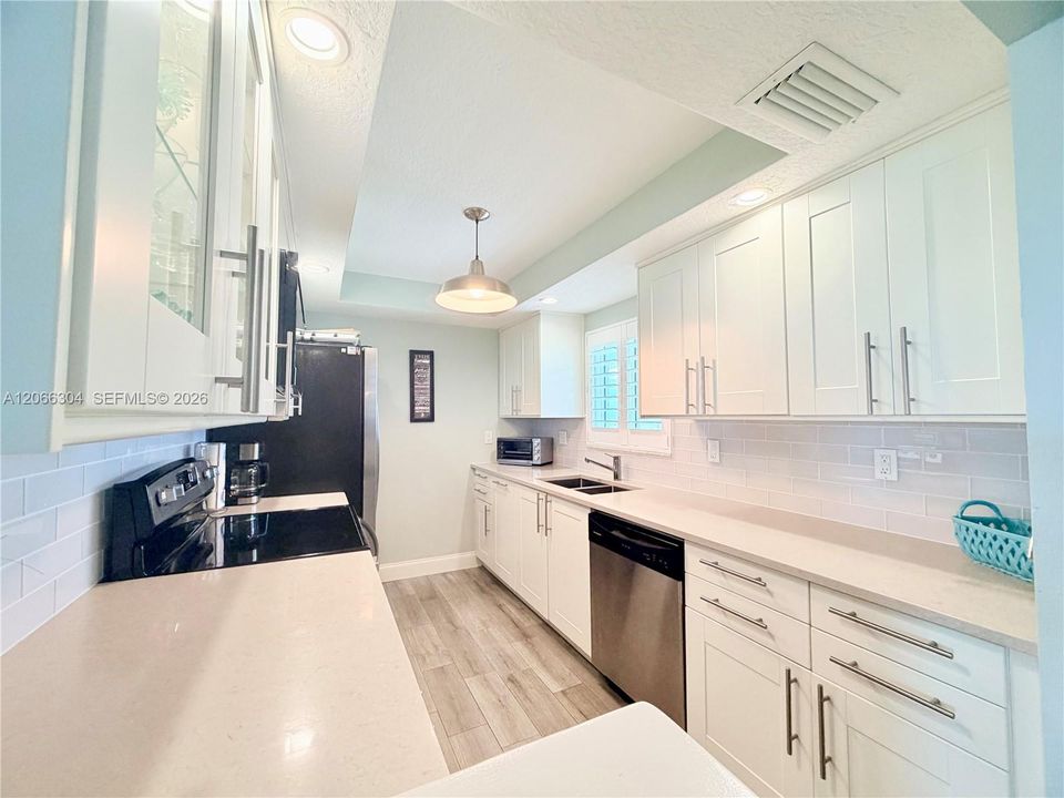 En Venta: $250,000 (2 camas, 2 baños, 1095 Pies cuadrados)