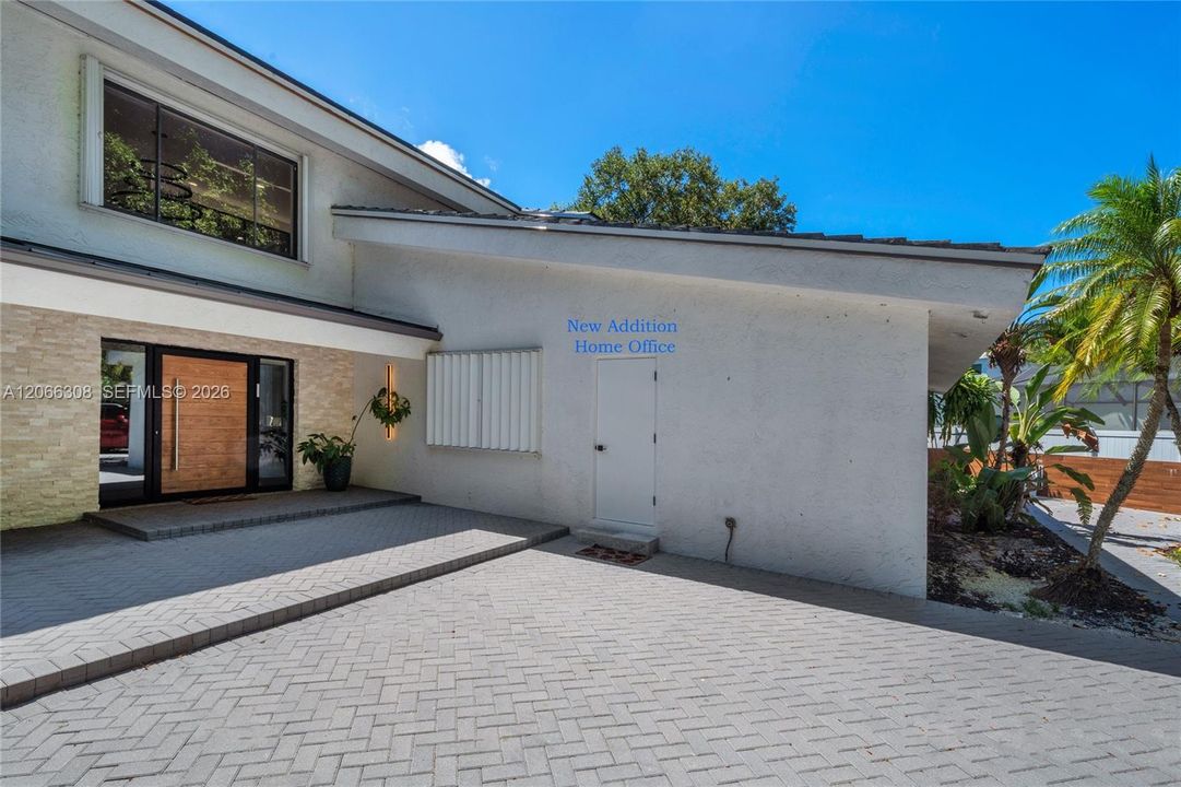 For Sale: $4,595,000 (7 beds, 5 baths, 4755 Square Feet)