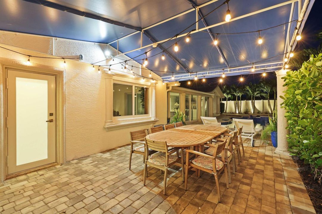 2600 NE 43rd St Twilight - 13