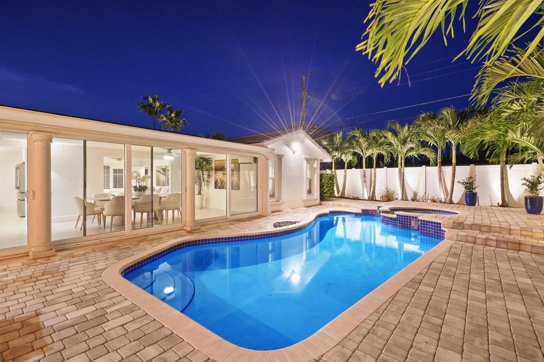 2600 NE 43rd St Twilight - 16