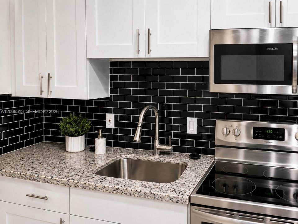 For Rent: $1,495 (1 beds, 1 baths, 450 Square Feet)