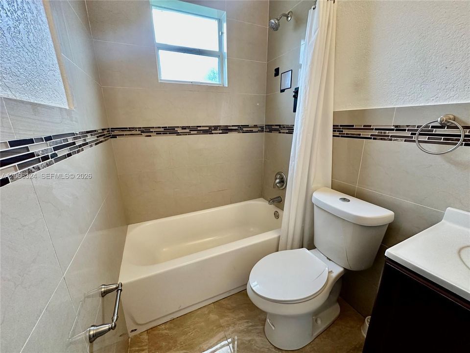 For Rent: $1,000 (0 beds, 1 baths, 0 Square Feet)