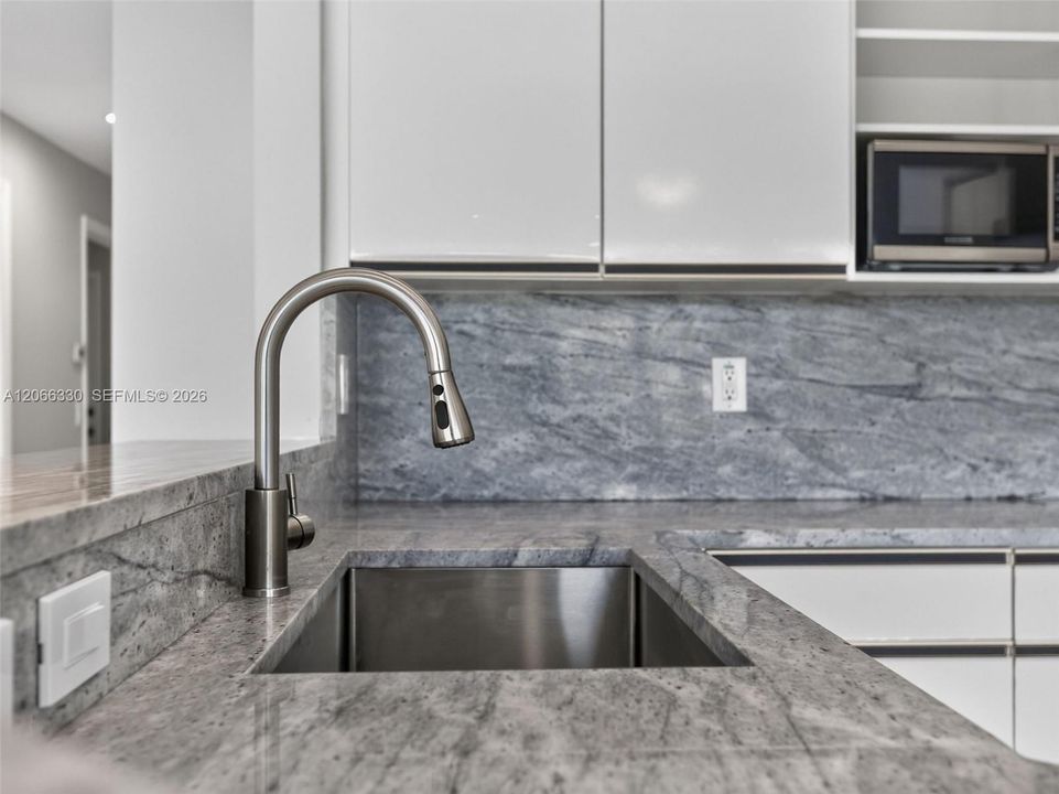 For Rent: $4,500 (3 beds, 2 baths, 1777 Square Feet)