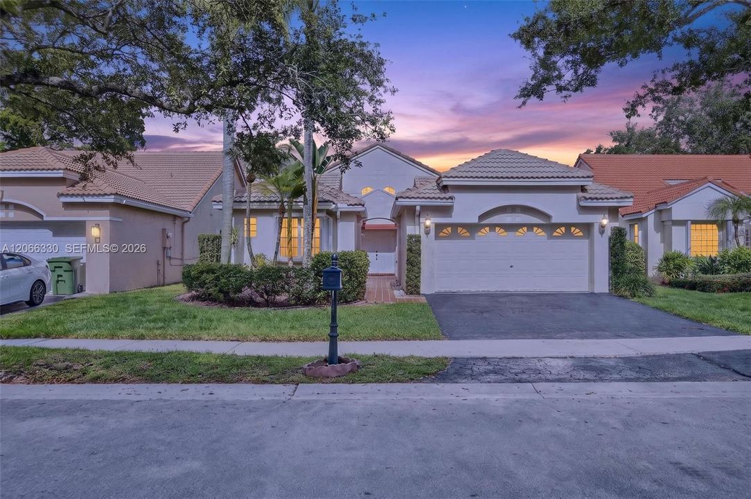 For Rent: $4,500 (3 beds, 2 baths, 1777 Square Feet)
