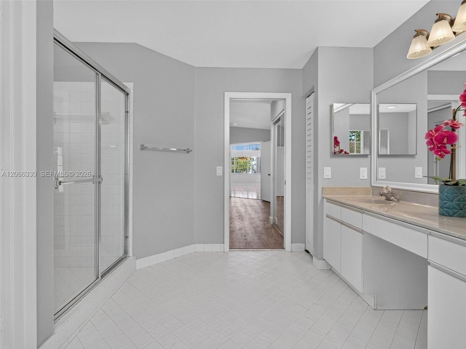 For Rent: $4,500 (3 beds, 2 baths, 1777 Square Feet)