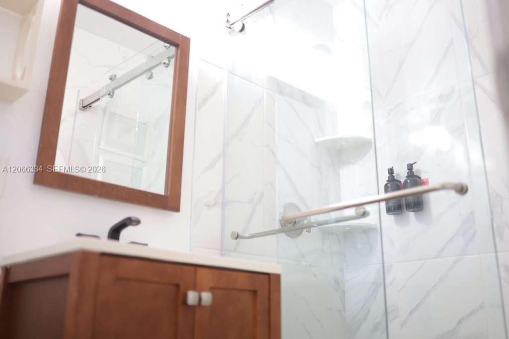 For Rent: $5,500 (4 beds, 3 baths, 1420 Square Feet)