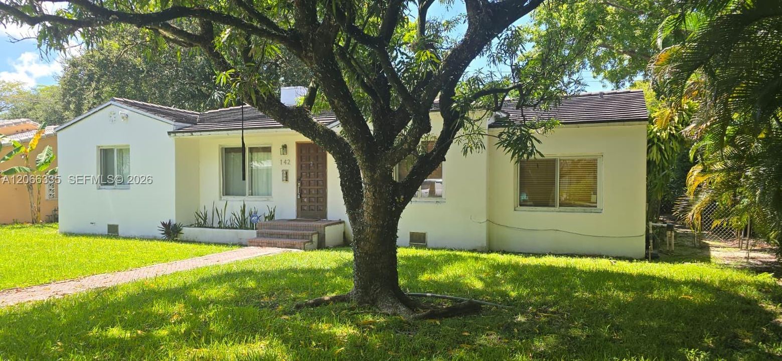For Rent: $4,700 (3 beds, 2 baths, 1368 Square Feet)