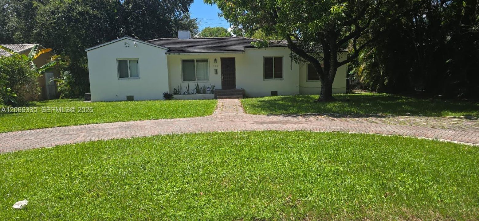 For Rent: $4,700 (3 beds, 2 baths, 1368 Square Feet)