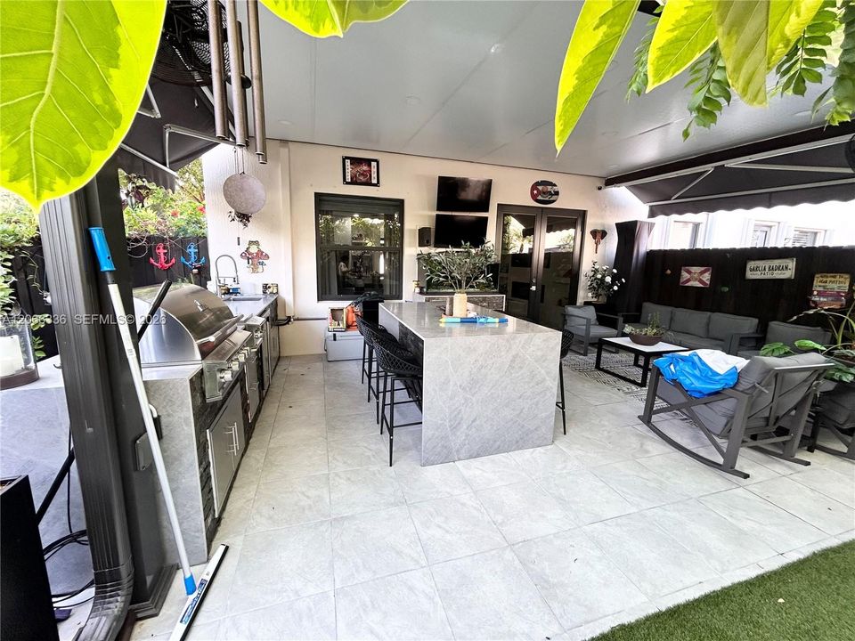 For Sale: $515,000 (3 beds, 2 baths, 1616 Square Feet)