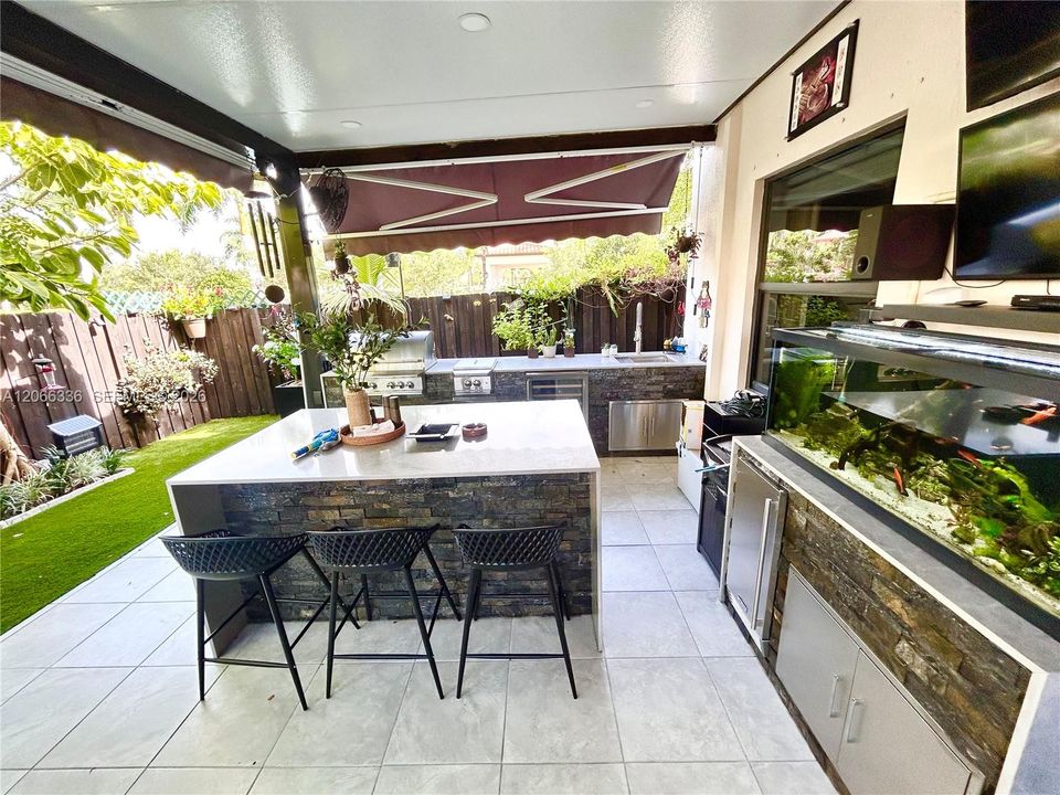 For Sale: $515,000 (3 beds, 2 baths, 1616 Square Feet)