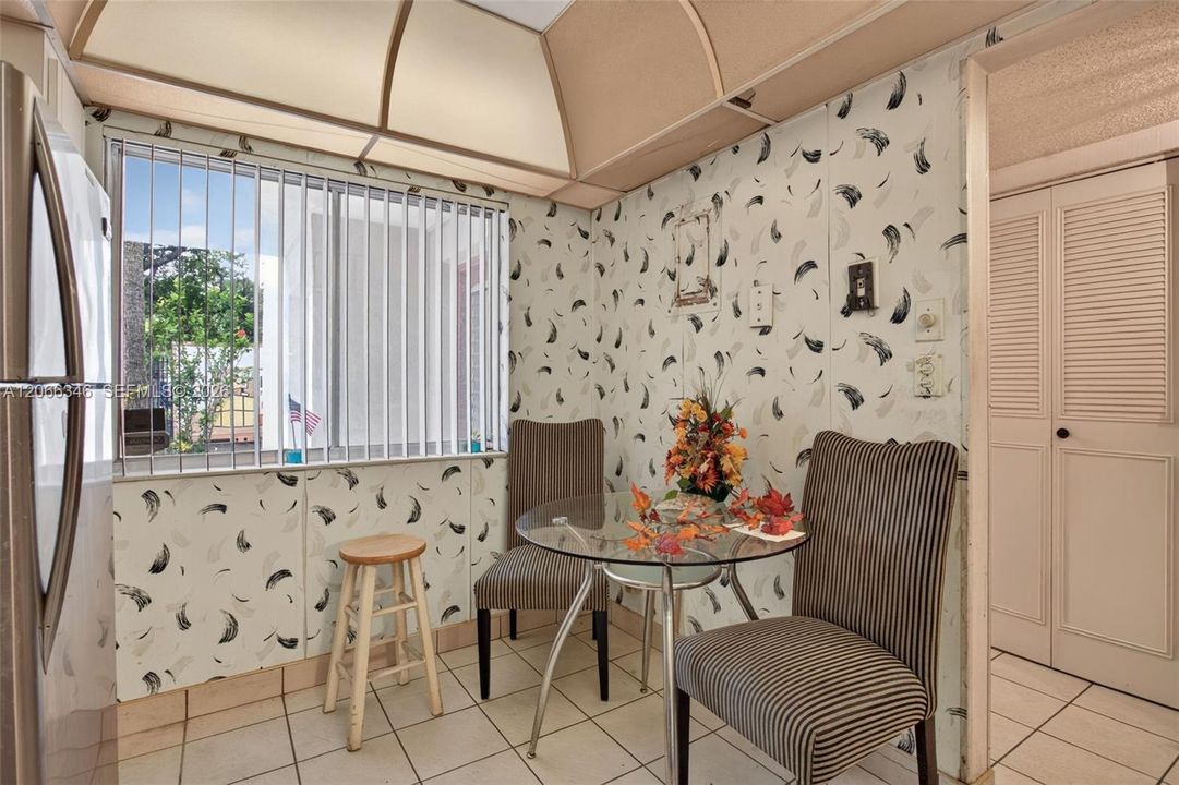 En Venta: $119,000 (3 camas, 2 baños, 1364 Pies cuadrados)