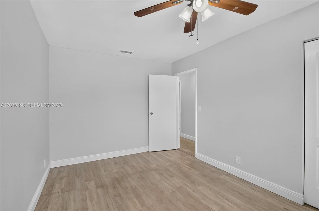 For Sale: $374,900 (3 beds, 2 baths, 1330 Square Feet)