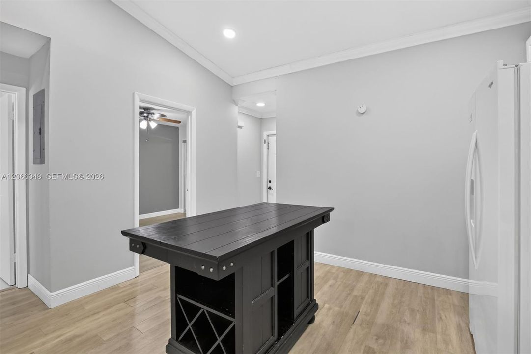 For Sale: $374,900 (3 beds, 2 baths, 1330 Square Feet)
