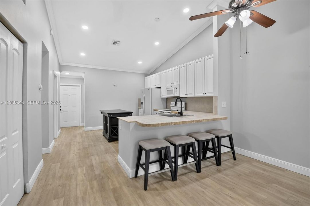 For Sale: $374,900 (3 beds, 2 baths, 1330 Square Feet)