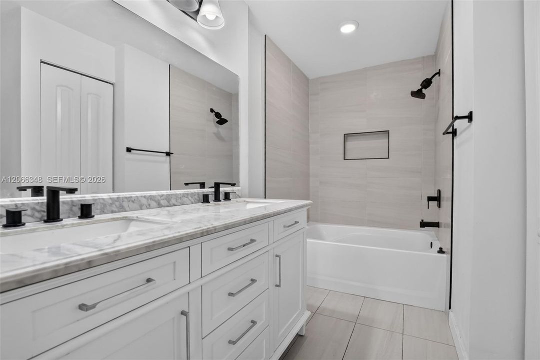 For Sale: $374,900 (3 beds, 2 baths, 1330 Square Feet)