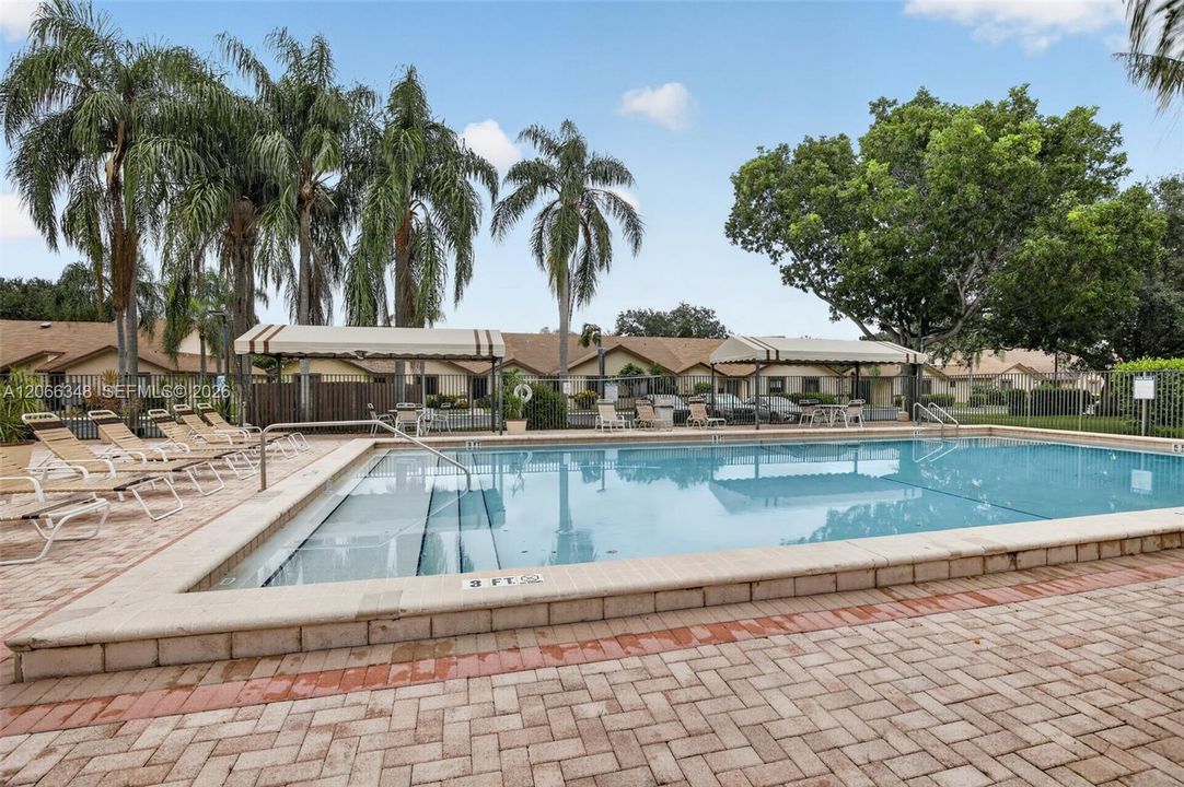 For Sale: $374,900 (3 beds, 2 baths, 1330 Square Feet)