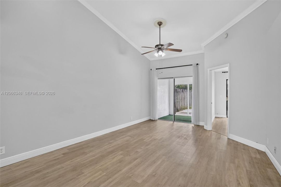 For Sale: $374,900 (3 beds, 2 baths, 1330 Square Feet)
