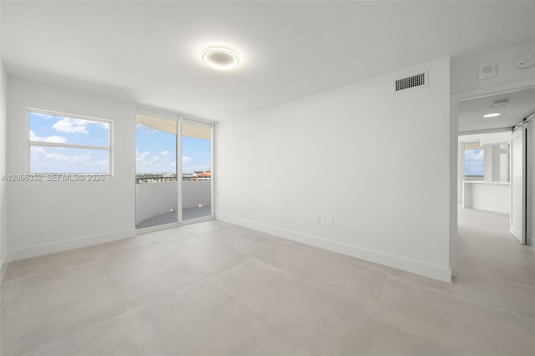 For Sale: $1,190,000 (2 beds, 2 baths, 1340 Square Feet)