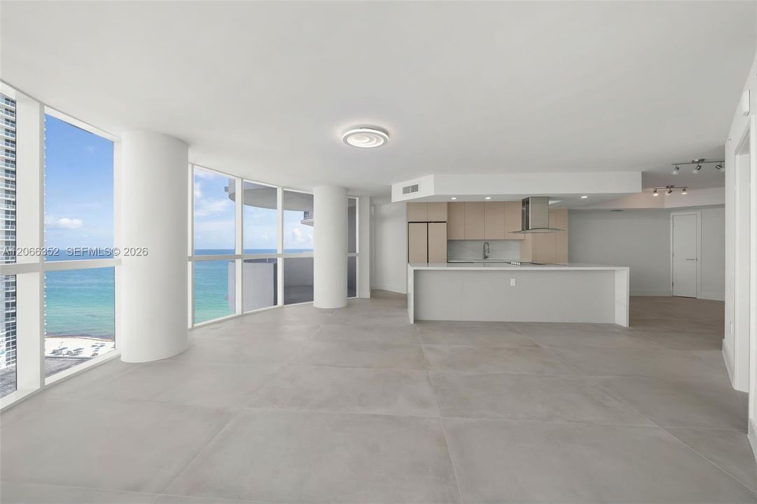 For Sale: $1,190,000 (2 beds, 2 baths, 1340 Square Feet)