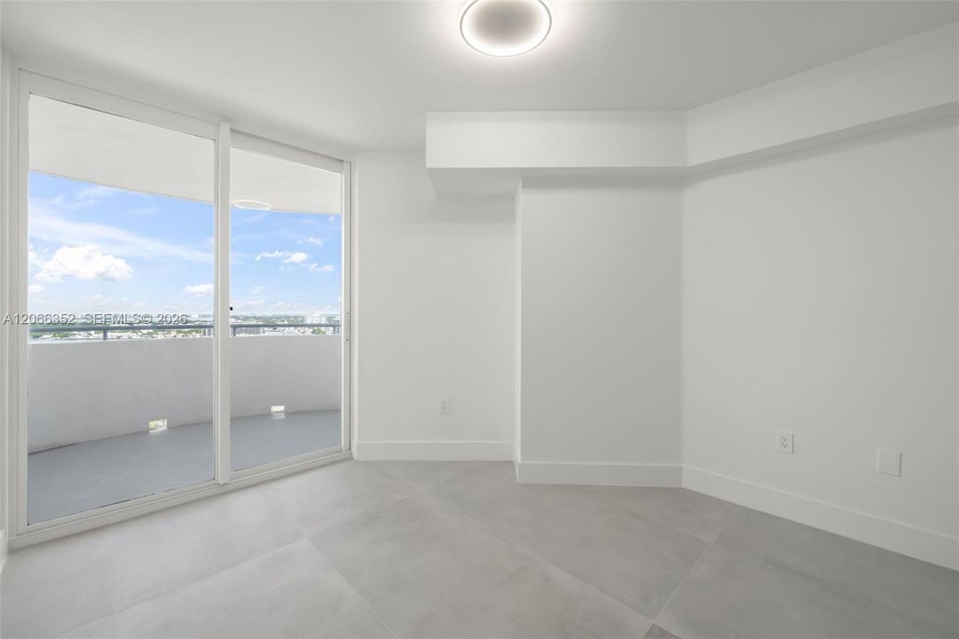 For Sale: $1,190,000 (2 beds, 2 baths, 1340 Square Feet)