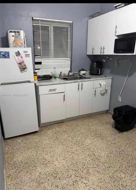 En Venta: $780,000 (3 camas, 2 baños, 1663 Pies cuadrados)