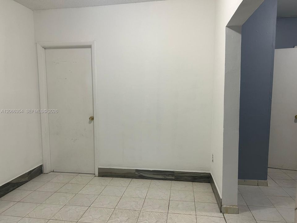 En Venta: $780,000 (3 camas, 2 baños, 1663 Pies cuadrados)