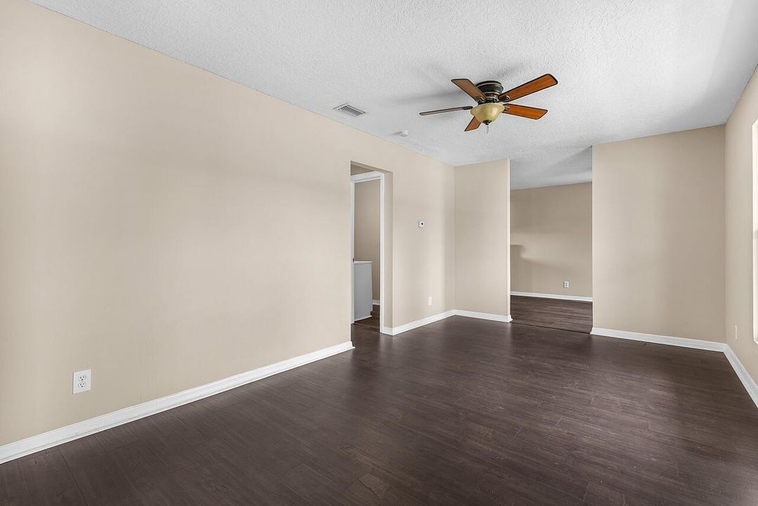 8525-101st-Ct-HigMedia-013-1280