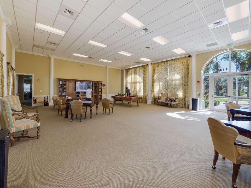 The Lakes Amenities