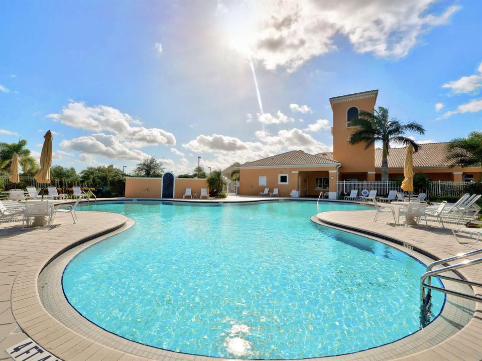 The Lakes Amenities