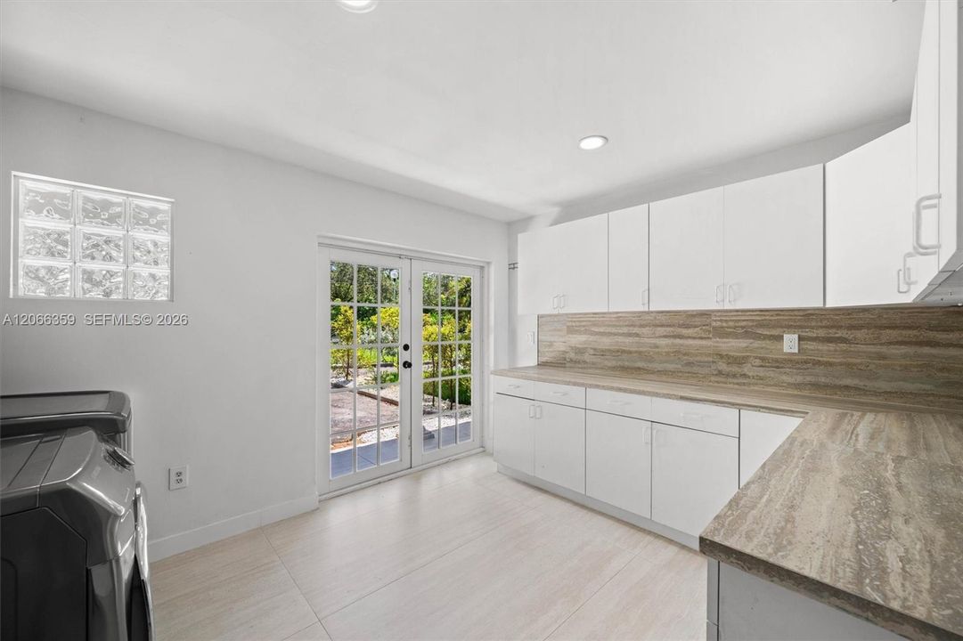For Rent: $10,500 (4 beds, 4 baths, 2519 Square Feet)