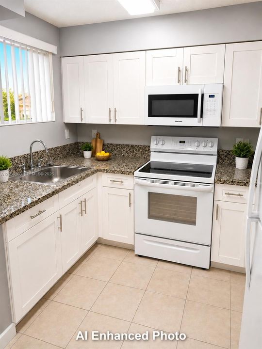 For Sale: $275,000 (2 beds, 2 baths, 912 Square Feet)