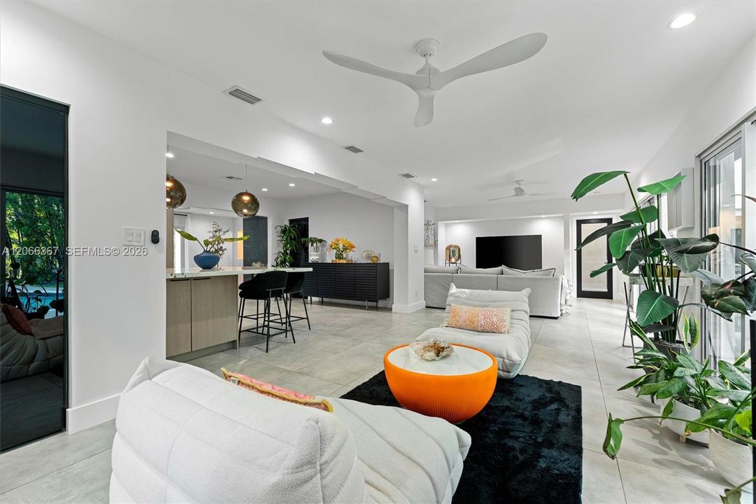 For Sale: $2,200,000 (3 beds, 3 baths, 1957 Square Feet)
