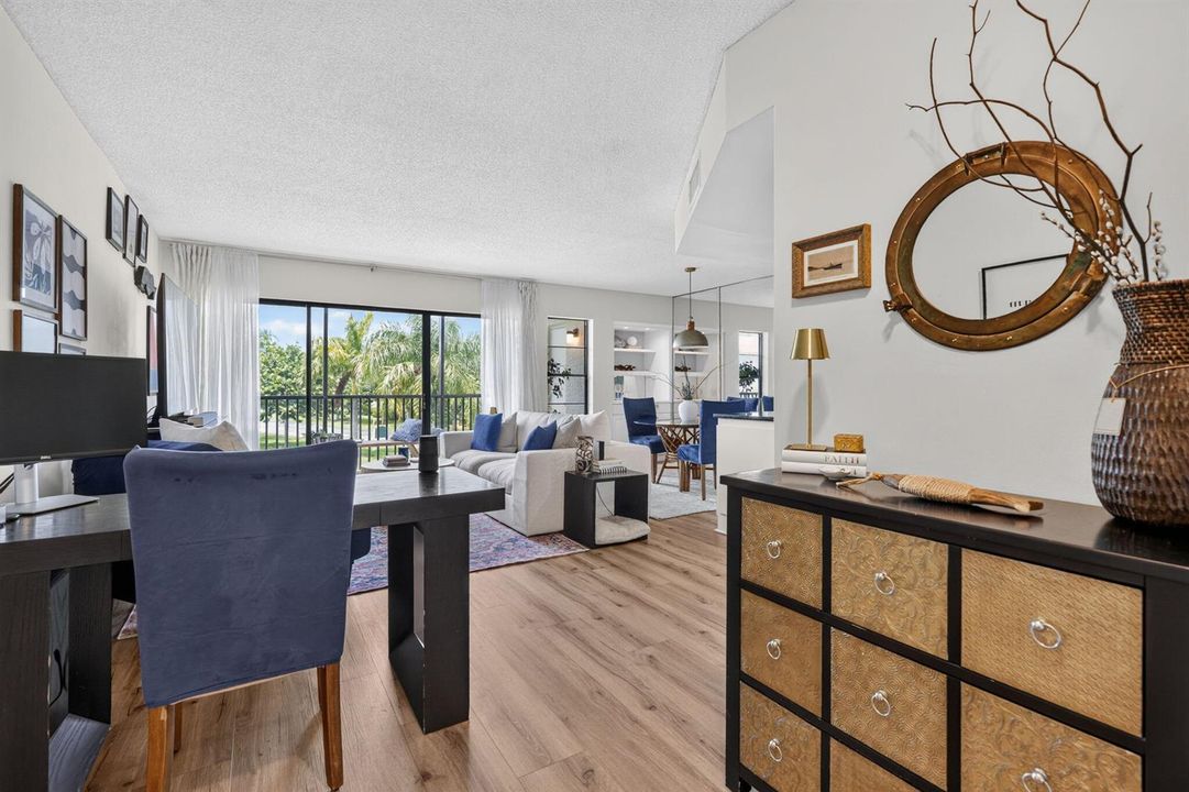 Entrance/Foyer