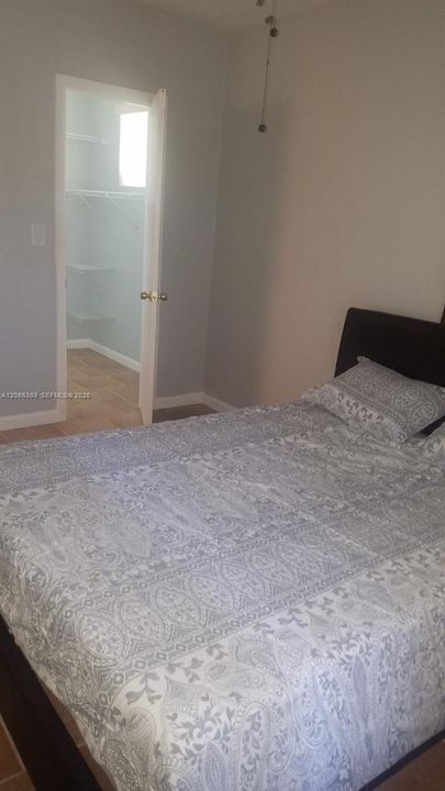 For Rent: $1,450 (1 beds, 1 baths, 500 Square Feet)