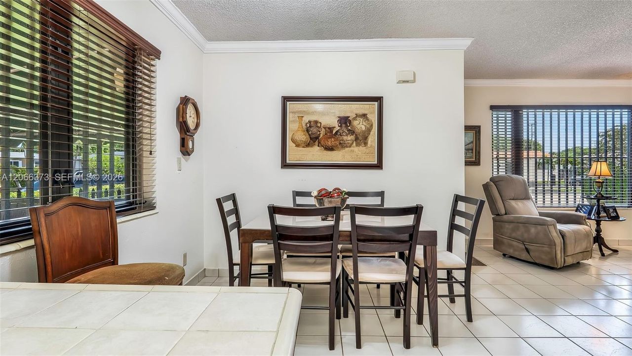 Active With Contract: $567,000 (3 beds, 1 baths, 1025 Square Feet)