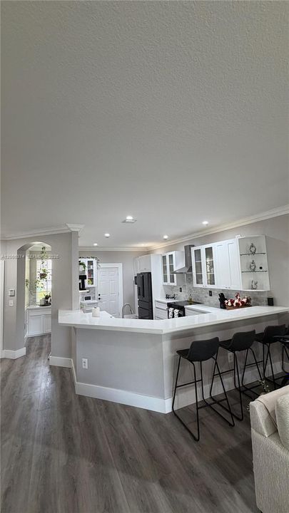 For Sale: $600,000 (3 beds, 2 baths, 1954 Square Feet)