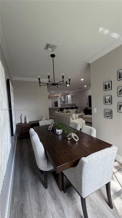 For Sale: $600,000 (3 beds, 2 baths, 1954 Square Feet)