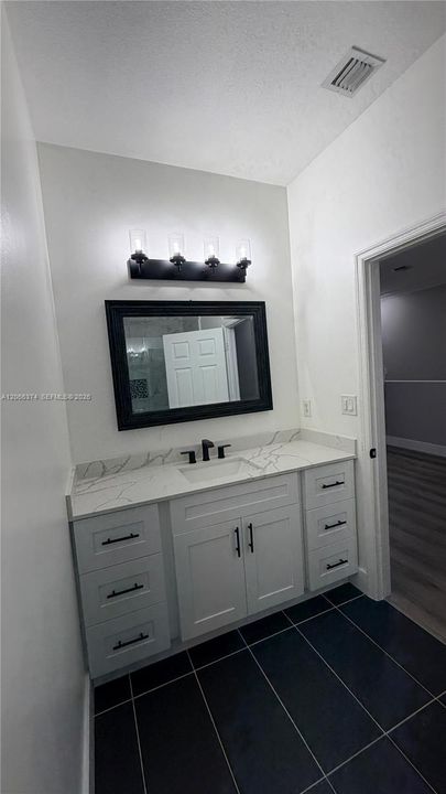 For Sale: $600,000 (3 beds, 2 baths, 1954 Square Feet)