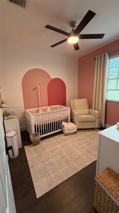 For Sale: $600,000 (3 beds, 2 baths, 1954 Square Feet)