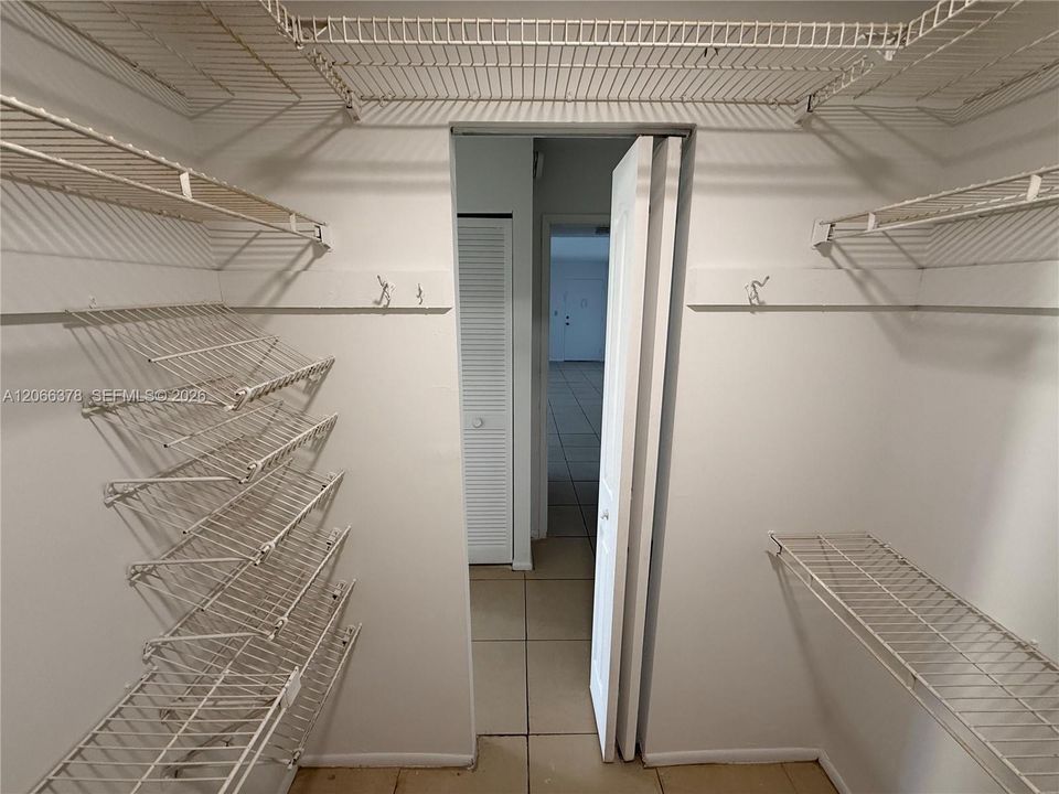 En Venta: $155,000 (1 camas, 1 baños, 823 Pies cuadrados)