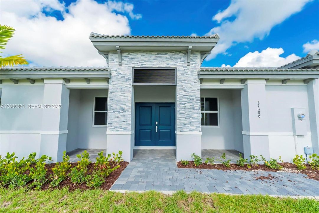 For Rent: $5,000 (4 beds, 3 baths, 2648 Square Feet)