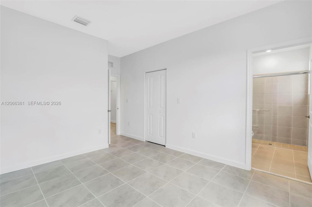 For Rent: $5,000 (4 beds, 3 baths, 2648 Square Feet)