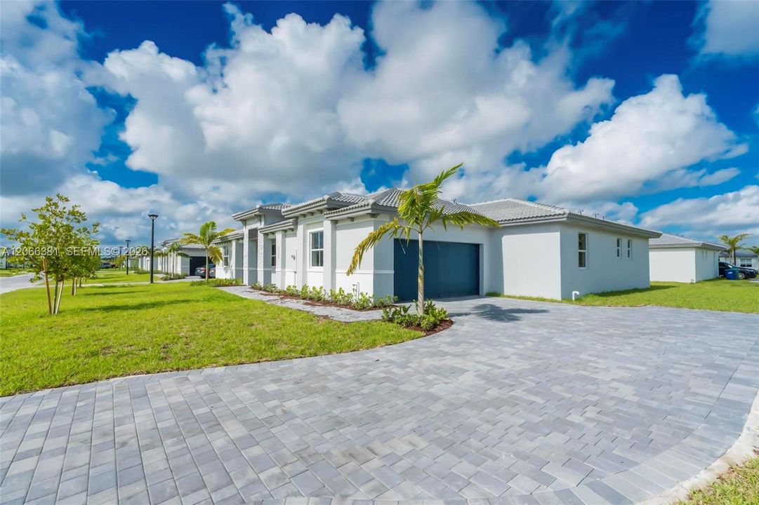 For Rent: $5,000 (4 beds, 3 baths, 2648 Square Feet)