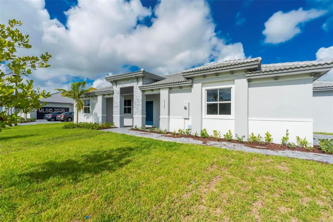 For Rent: $5,000 (4 beds, 3 baths, 2648 Square Feet)