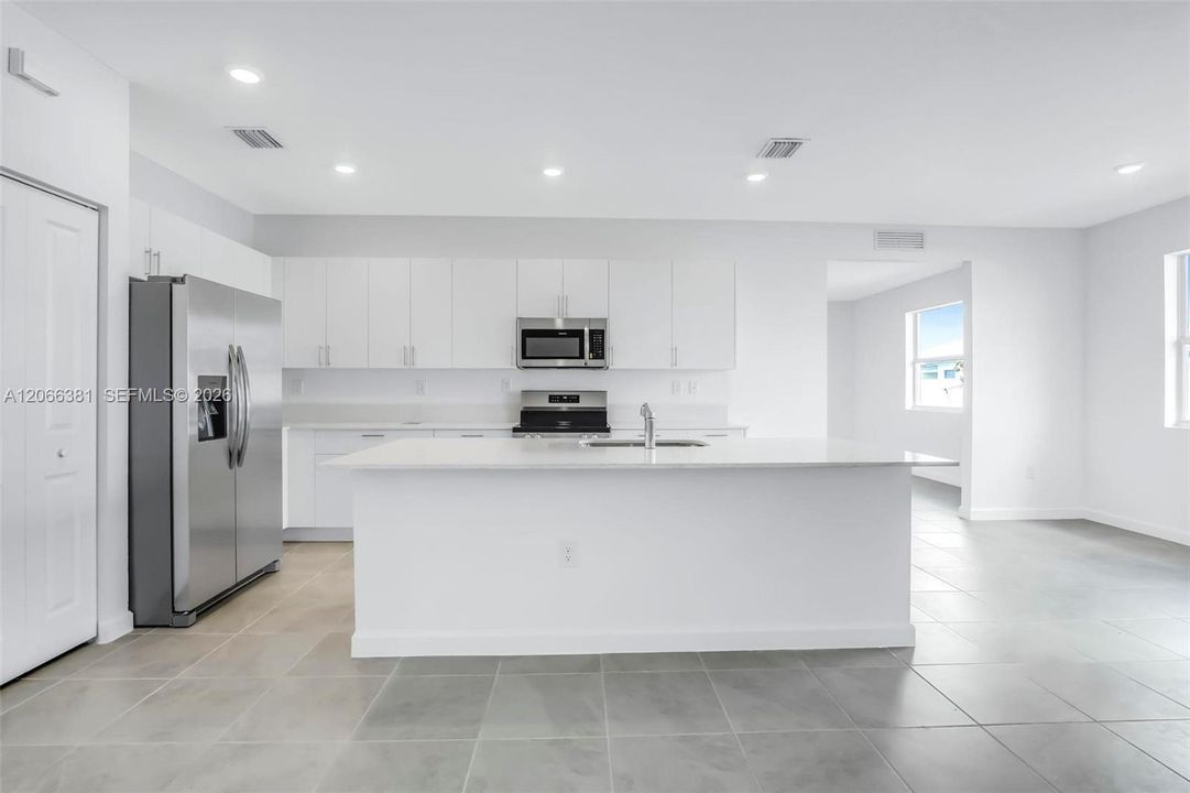 For Rent: $5,000 (4 beds, 3 baths, 2648 Square Feet)