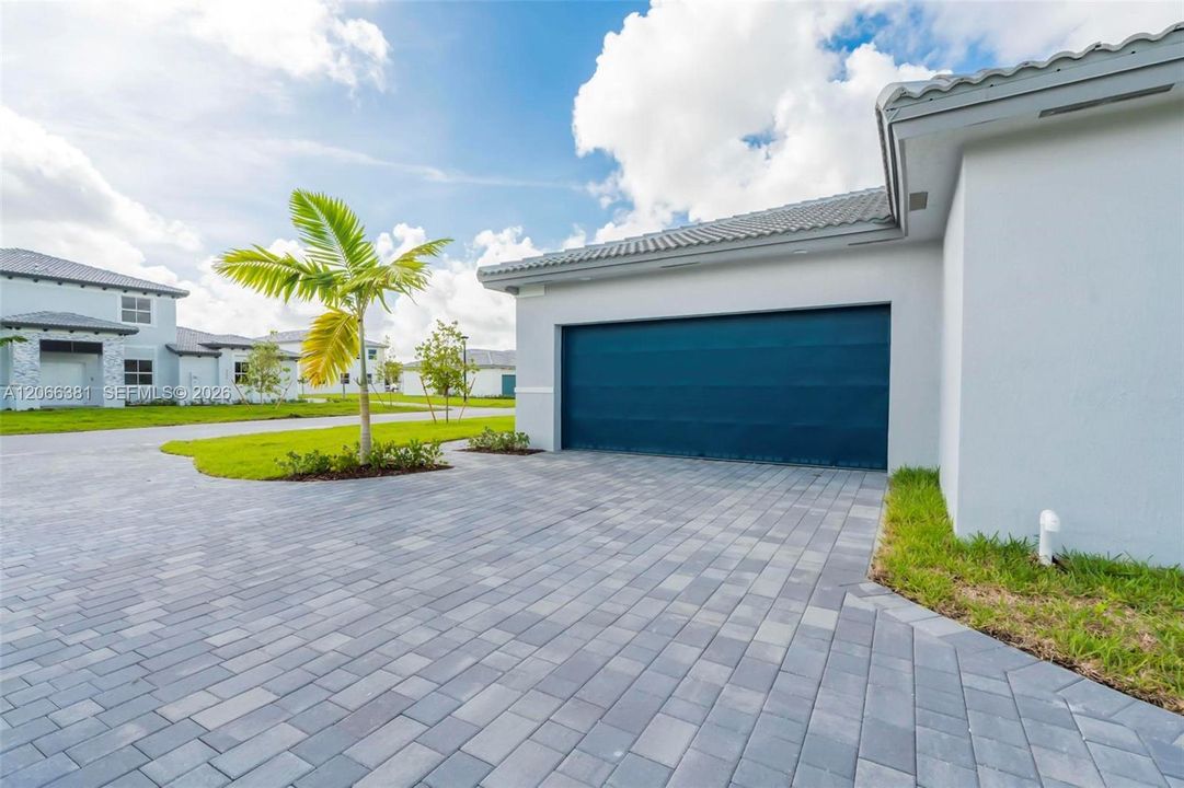 For Rent: $5,000 (4 beds, 3 baths, 2648 Square Feet)