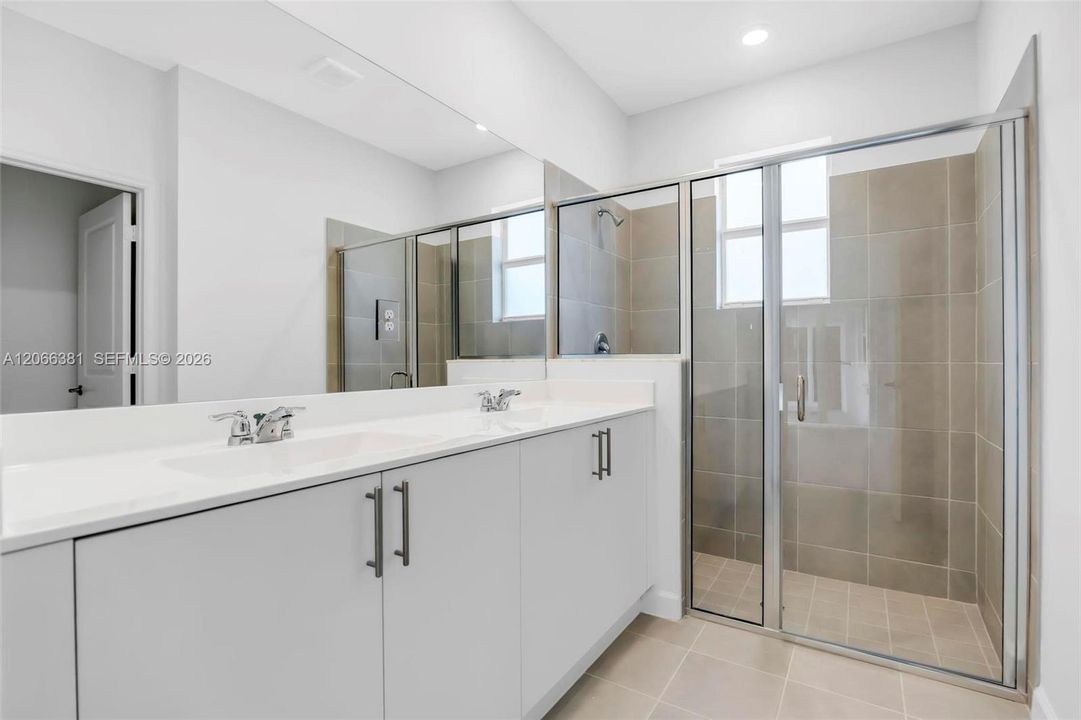 For Rent: $5,000 (4 beds, 3 baths, 2648 Square Feet)
