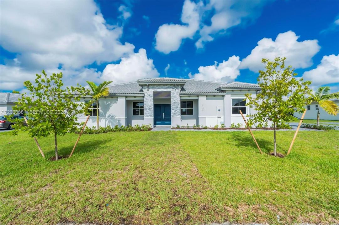 For Rent: $5,000 (4 beds, 3 baths, 2648 Square Feet)